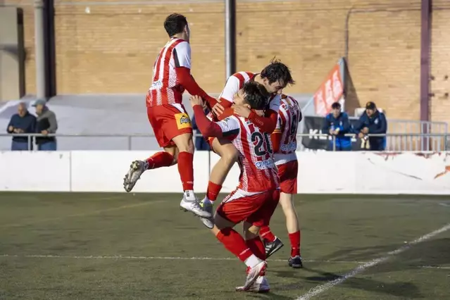 L’Almacelles goleja per sortir de la zona baixa (5-0)