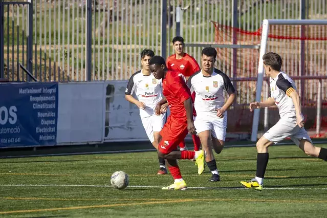 L’Alpicat B guanya en un partit amb tres expulsions