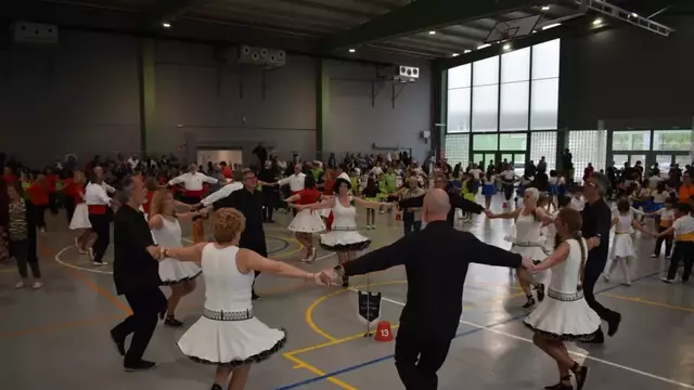 Les agrupacions tarragonines Gatzara i Nova Tarragona Dansa guanyen el concurs de Rosselló