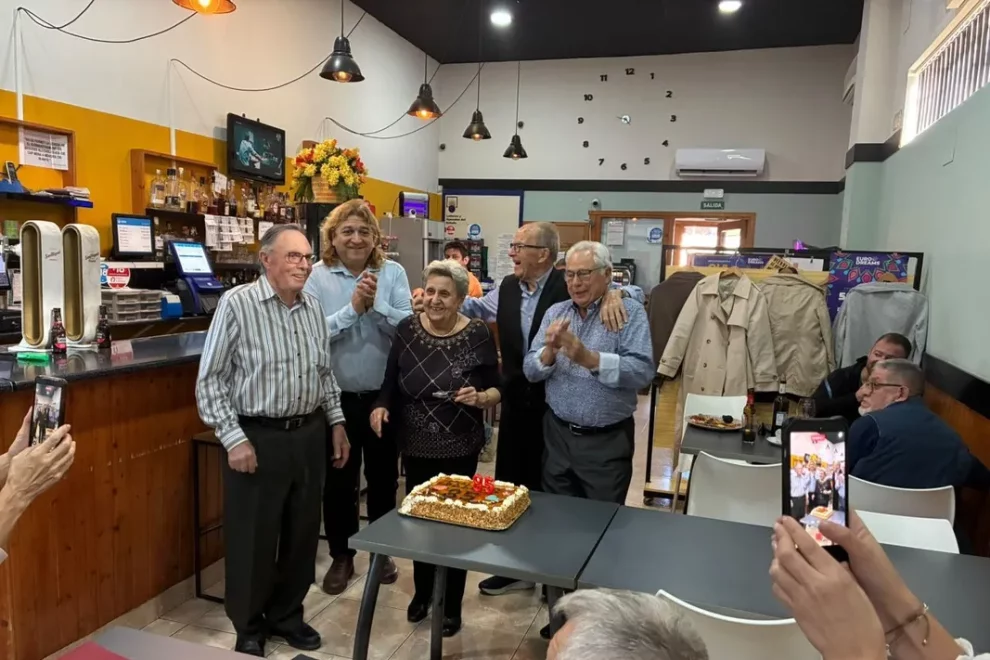 Maials homenatja els seus padrins amb la Festa de la Gent Gran