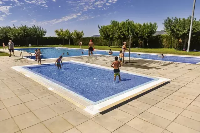 Massalcoreig estrena les noves piscines