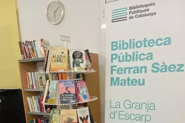 Més de mig centenar de llibres per a la biblioteca de la Granja