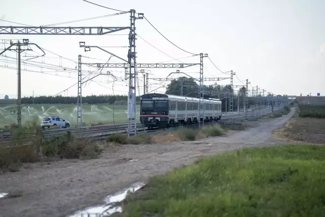 Nous retards en la línia de tren entre Lleida i Saragossa per un robatori de cable entre Raimat i Almacelles