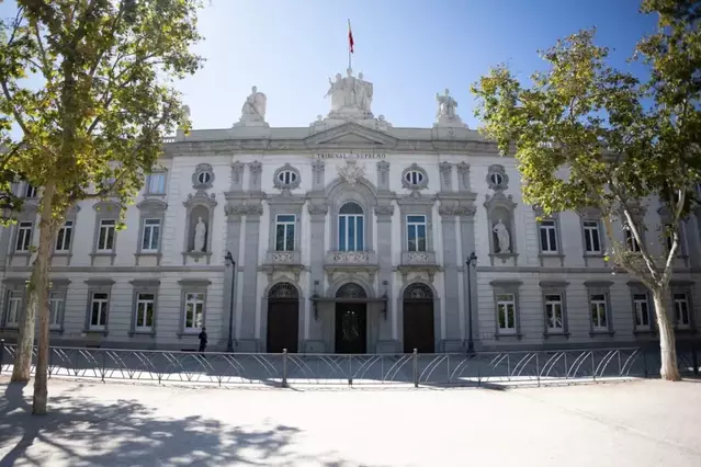 Obren la porta a donar ‘papers’ a part dels estrangers que han delinquit