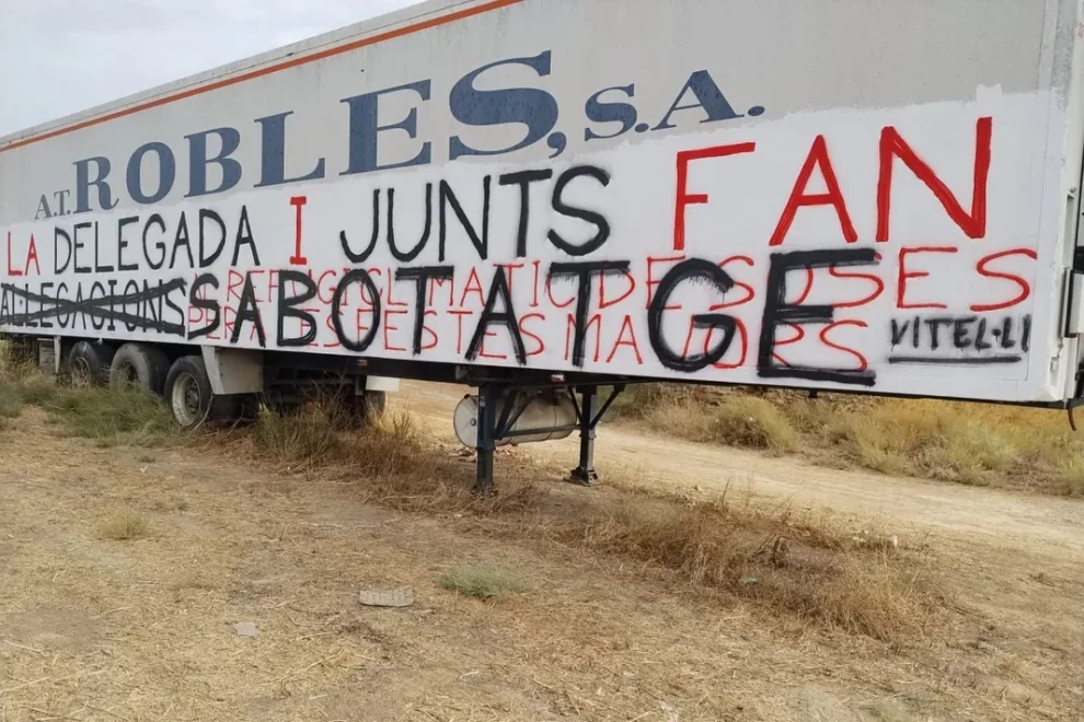 Protestes veïnals a Soses després de quedar-se sense pista poliesportiva