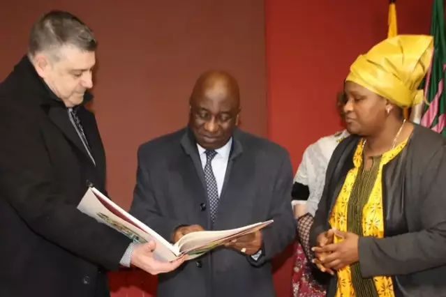 Recepció i visita institucional de l’ambaixador de Guinea Conakry a Espanya