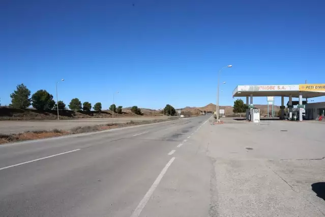 Reclamen reparar la carretera A-242 a Fraga