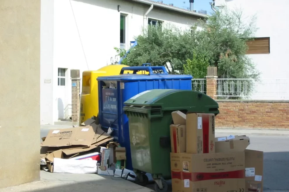 Recollida de cartró en comerços d’Almacelles