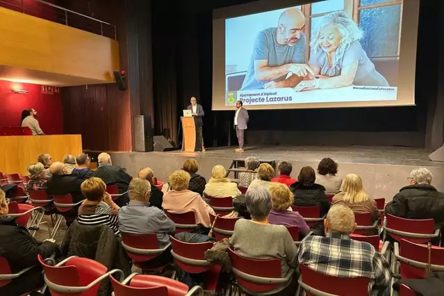 Rellotges de protecció amb teleassistència per a la gent gran