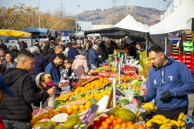 Renoven les llicències de 160 parades del mercat dels diumenges a Torrefarrera