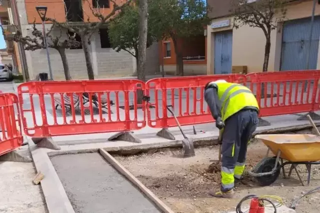 Treballs per millorar la imatge de cara a la festa major de Seròs