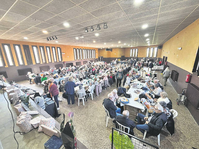 Trobada de puntaires a Massalcoreig amb prop de 150 participants