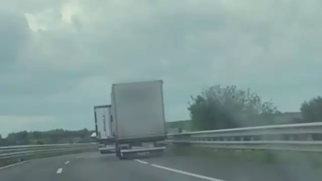 Un camioner circula 40 km ebri per l’A-2 entre Alcoletge i Tàrrega