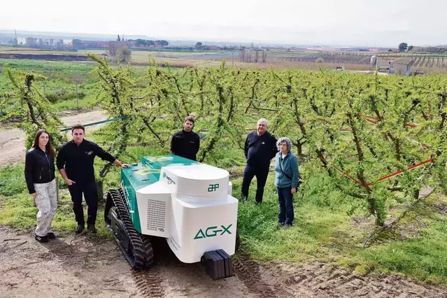Un tractor robòtic ‘made in Segrià’