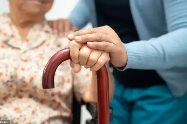 Una “incidència tècnica” retarda el pagament dels ajuts a la dependència