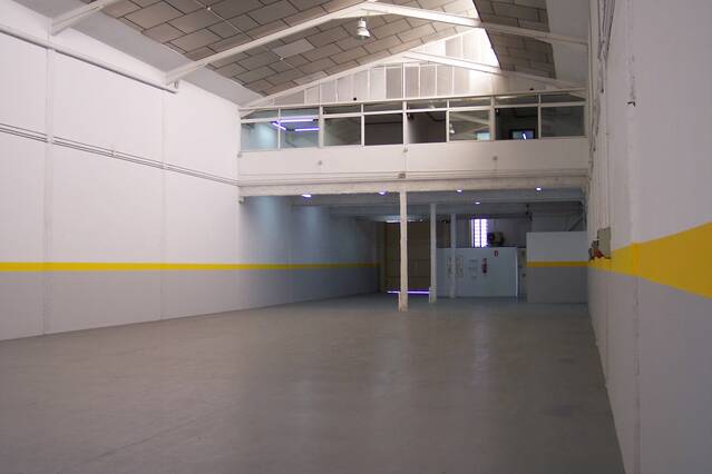 Edificio industrial en Badalona Ref.795