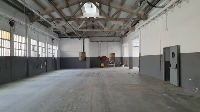 Edificio Industrial en Barbera del Valles Ref.798