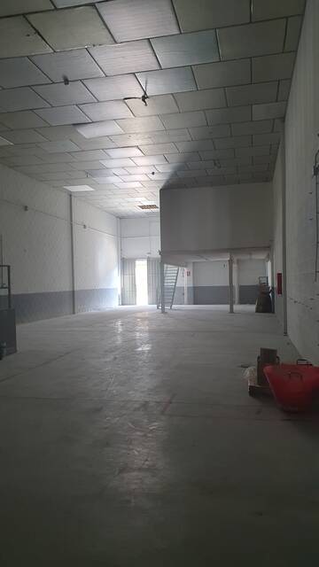 Edificio industrial en Montcada i Reixac Ref.804