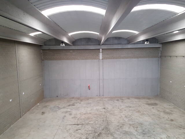 Edificio industrial en Cervello Ref.809