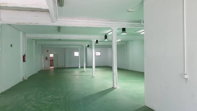 Edificio industrial en Sant Vicenç dels Horts Ref.782